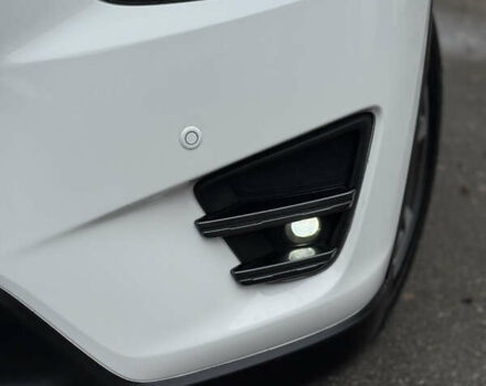 Белый Мазда СХ-5, объемом двигателя 2.2 л и пробегом 200 тыс. км за 17700 $, фото 126 на Automoto.ua