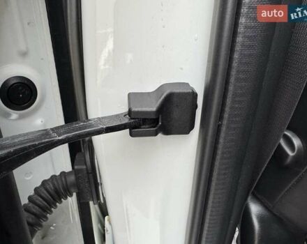 Мазда СХ-5 2017 в Киеве на Automoto.ua Белый Мазда СХ-5, объемом двигателя 2.49 л и пробегом 106 тыс. км за 22300 $, фото 35 на Automoto.ua
