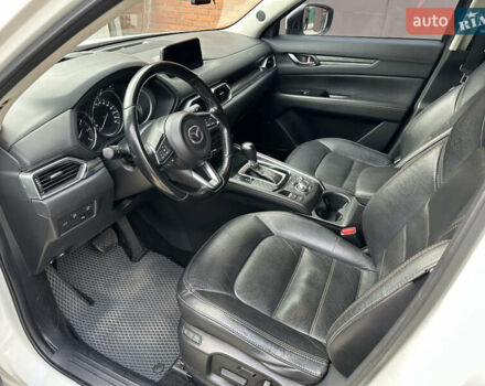 Белый Мазда СХ-5, объемом двигателя 2.19 л и пробегом 95 тыс. км за 22300 $, фото 5 на Automoto.ua