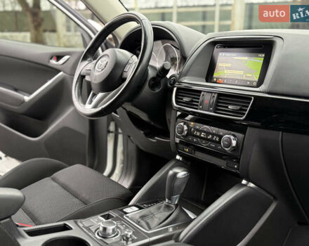 Белый Мазда СХ-5, объемом двигателя 2 л и пробегом 95 тыс. км за 17600 $, фото 43 на Automoto.ua