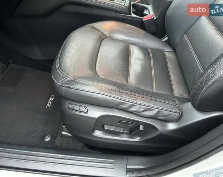 Білий Мазда СХ-5, об'ємом двигуна 2.49 л та пробігом 186 тис. км за 17999 $, фото 21 на Automoto.ua