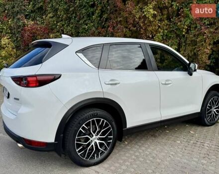 Мазда СХ-5 2017 в Киеве на Automoto.ua Белый Мазда СХ-5, объемом двигателя 2.49 л и пробегом 106 тыс. км за 22300 $, фото 8 на Automoto.ua