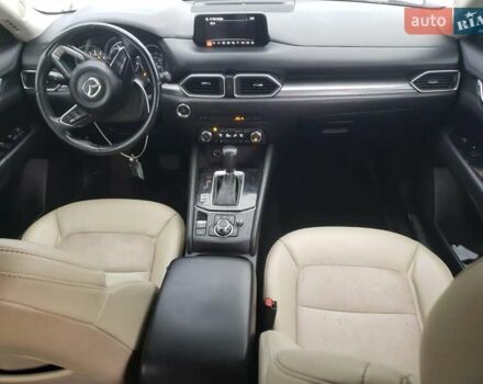 Білий Мазда СХ-5, об'ємом двигуна 2.49 л та пробігом 105 тис. км за 3000 $, фото 7 на Automoto.ua