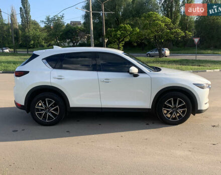 Мазда СХ-5 2017 у Харкові на Automoto.ua Білий Мазда СХ-5, об'ємом двигуна 2.19 л та пробігом 92 тис. км за 23000 $, фото 4 на Automoto.ua