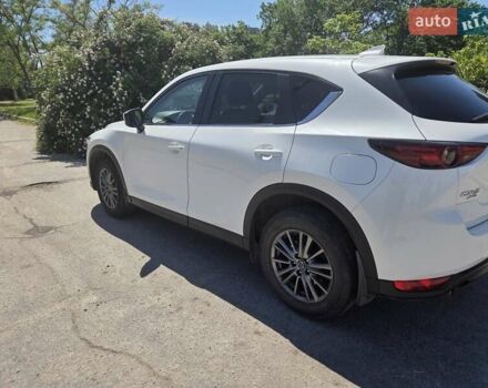 Білий Мазда СХ-5, об'ємом двигуна 2 л та пробігом 81 тис. км за 21500 $, фото 4 на Automoto.ua