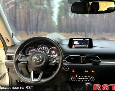 Білий Мазда СХ-5, об'ємом двигуна 2.5 л та пробігом 211 тис. км за 18000 $, фото 8 на Automoto.ua