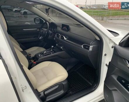 Белый Мазда СХ-5, объемом двигателя 2.5 л и пробегом 115 тыс. км за 17800 $, фото 72 на Automoto.ua