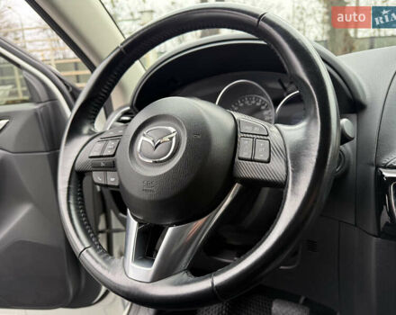 Белый Мазда СХ-5, объемом двигателя 2 л и пробегом 95 тыс. км за 17600 $, фото 60 на Automoto.ua
