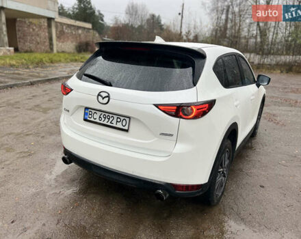 Белый Мазда СХ-5, объемом двигателя 2.49 л и пробегом 91 тыс. км за 19999 $, фото 5 на Automoto.ua
