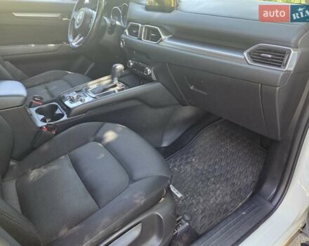 Білий Мазда СХ-5, об'ємом двигуна 2 л та пробігом 81 тис. км за 21500 $, фото 9 на Automoto.ua