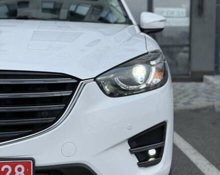 Белый Мазда СХ-5, объемом двигателя 2.2 л и пробегом 200 тыс. км за 17700 $, фото 8 на Automoto.ua