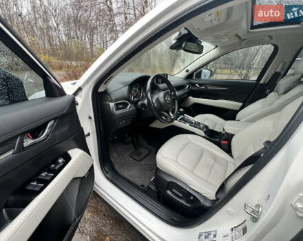 Белый Мазда СХ-5, объемом двигателя 2.49 л и пробегом 91 тыс. км за 19999 $, фото 20 на Automoto.ua