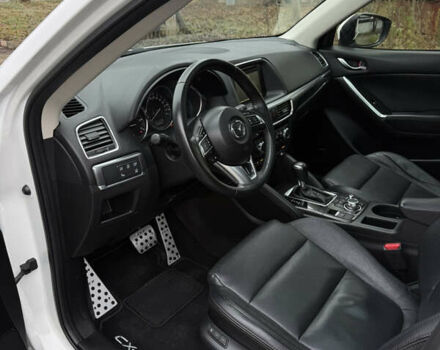 Белый Мазда СХ-5, объемом двигателя 2.2 л и пробегом 200 тыс. км за 17700 $, фото 45 на Automoto.ua