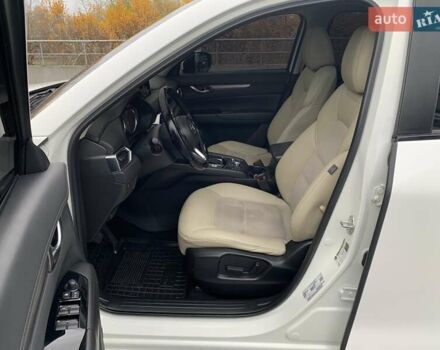 Белый Мазда СХ-5, объемом двигателя 2.5 л и пробегом 115 тыс. км за 17800 $, фото 67 на Automoto.ua