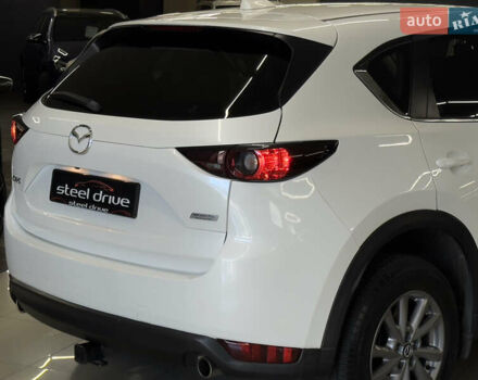 Белый Мазда СХ-5, объемом двигателя 2.49 л и пробегом 138 тыс. км за 19999 $, фото 9 на Automoto.ua