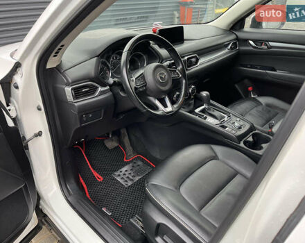 Білий Мазда СХ-5, об'ємом двигуна 2.49 л та пробігом 157 тис. км за 18600 $, фото 10 на Automoto.ua