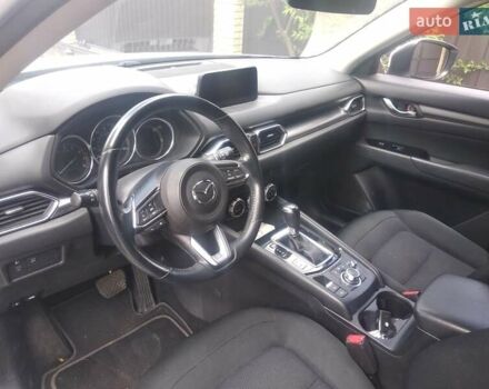 Белый Мазда СХ-5, объемом двигателя 2.49 л и пробегом 106 тыс. км за 19000 $, фото 7 на Automoto.ua
