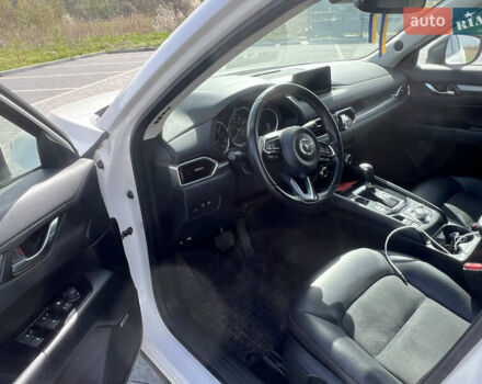 Белый Мазда СХ-5, объемом двигателя 2.49 л и пробегом 120 тыс. км за 17500 $, фото 5 на Automoto.ua