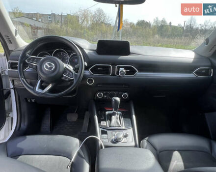 Белый Мазда СХ-5, объемом двигателя 2.49 л и пробегом 120 тыс. км за 17500 $, фото 4 на Automoto.ua