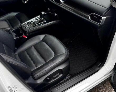 Мазда СХ-5 2018 в Одессе на Automoto.ua Белый Мазда СХ-5, объемом двигателя 2.5 л и пробегом 53 тыс. км за 13000 $, фото 6 на Automoto.ua