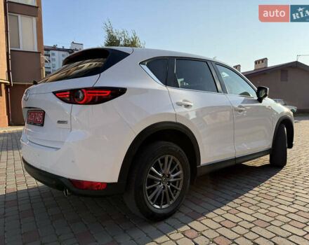 Белый Мазда СХ-5, объемом двигателя 2.2 л и пробегом 185 тыс. км за 18900 $, фото 30 на Automoto.ua