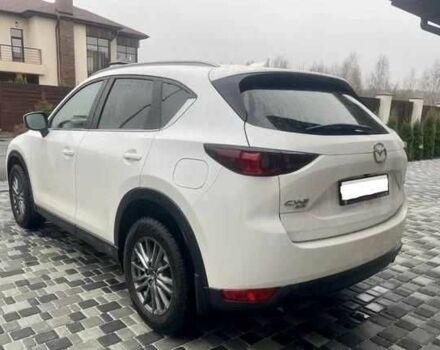 Білий Мазда СХ-5, об'ємом двигуна 2 л та пробігом 104 тис. км за 15000 $, фото 5 на Automoto.ua