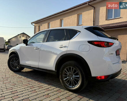 Белый Мазда СХ-5, объемом двигателя 2.2 л и пробегом 185 тыс. км за 18900 $, фото 26 на Automoto.ua