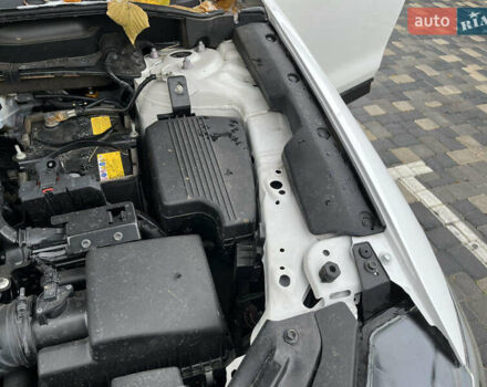 Білий Мазда СХ-5, об'ємом двигуна 2.49 л та пробігом 157 тис. км за 18600 $, фото 15 на Automoto.ua