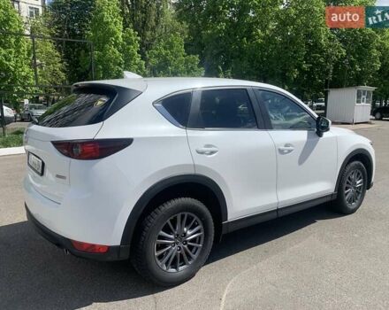 Белый Мазда СХ-5, объемом двигателя 2.49 л и пробегом 139 тыс. км за 16500 $, фото 4 на Automoto.ua