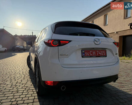 Белый Мазда СХ-5, объемом двигателя 2.2 л и пробегом 186 тыс. км за 18500 $, фото 58 на Automoto.ua