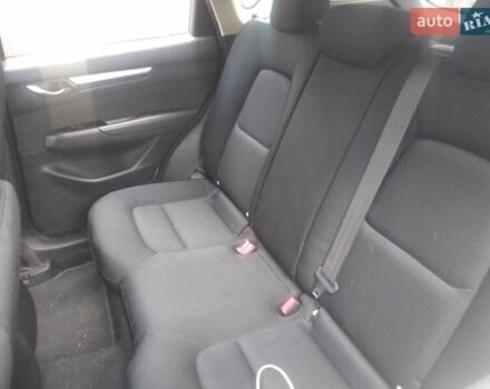 Белый Мазда СХ-5, объемом двигателя 2.49 л и пробегом 106 тыс. км за 19000 $, фото 8 на Automoto.ua