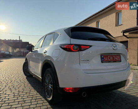 Белый Мазда СХ-5, объемом двигателя 2.2 л и пробегом 182 тыс. км за 18900 $, фото 22 на Automoto.ua