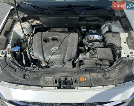 Белый Мазда СХ-5, объемом двигателя 2.49 л и пробегом 120 тыс. км за 17500 $, фото 3 на Automoto.ua