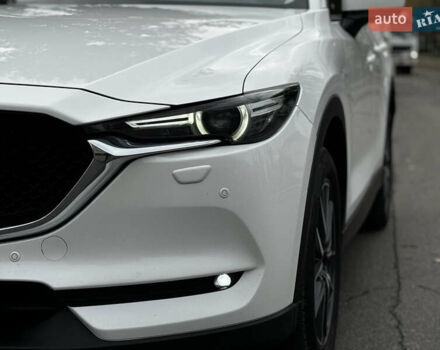 Білий Мазда СХ-5, об'ємом двигуна 2.19 л та пробігом 121 тис. км за 20199 $, фото 36 на Automoto.ua