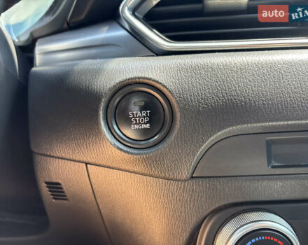 Белый Мазда СХ-5, объемом двигателя 2.49 л и пробегом 106 тыс. км за 18000 $, фото 19 на Automoto.ua