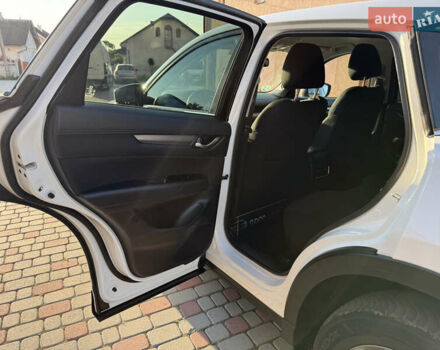 Белый Мазда СХ-5, объемом двигателя 2.2 л и пробегом 186 тыс. км за 18500 $, фото 85 на Automoto.ua