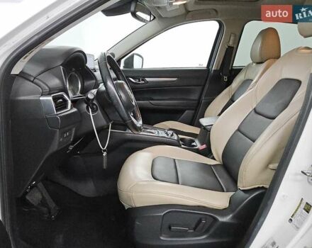 Мазда СХ-5 2018 в Житомире на Automoto.ua Белый Мазда СХ-5, объемом двигателя 2.49 л и пробегом 176 тыс. км за 4200 $, фото 6 на Automoto.ua