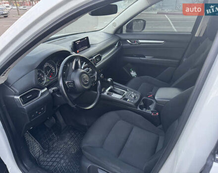 Белый Мазда СХ-5, объемом двигателя 2 л и пробегом 80 тыс. км за 21300 $, фото 8 на Automoto.ua