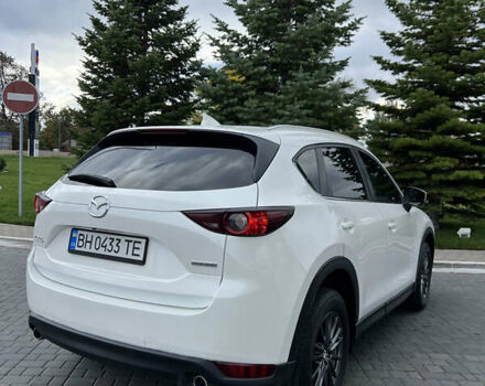 Белый Мазда СХ-5, объемом двигателя 2.5 л и пробегом 57 тыс. км за 18500 $, фото 8 на Automoto.ua