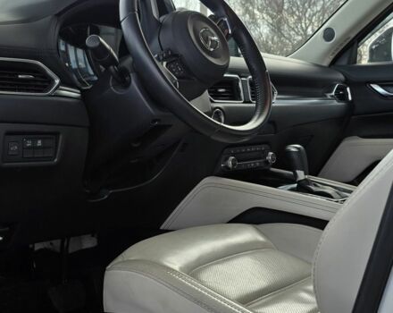 Білий Мазда СХ-5, об'ємом двигуна 2.5 л та пробігом 42 тис. км за 20000 $, фото 22 на Automoto.ua