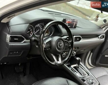 Білий Мазда СХ-5, об'ємом двигуна 2.49 л та пробігом 89 тис. км за 15800 $, фото 81 на Automoto.ua