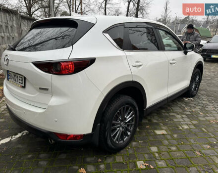 Белый Мазда СХ-5, объемом двигателя 2 л и пробегом 77 тыс. км за 23700 $, фото 6 на Automoto.ua