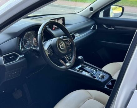 Белый Мазда СХ-5, объемом двигателя 2.5 л и пробегом 77 тыс. км за 21000 $, фото 5 на Automoto.ua