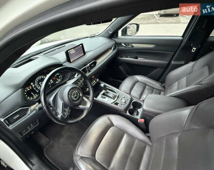 Белый Мазда СХ-5, объемом двигателя 2.5 л и пробегом 47 тыс. км за 25300 $, фото 18 на Automoto.ua