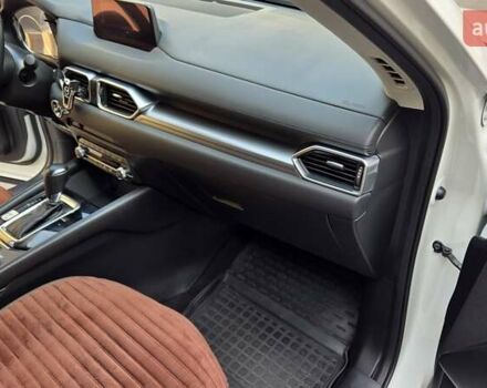 Білий Мазда СХ-5, об'ємом двигуна 2 л та пробігом 38 тис. км за 23850 $, фото 15 на Automoto.ua