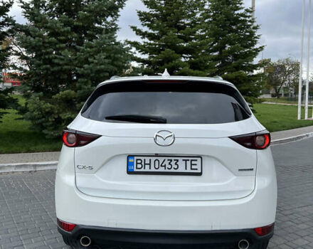 Белый Мазда СХ-5, объемом двигателя 2.5 л и пробегом 57 тыс. км за 18500 $, фото 9 на Automoto.ua