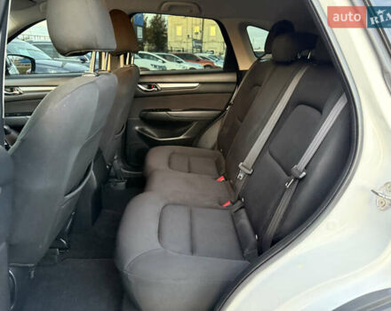 Білий Мазда СХ-5, об'ємом двигуна 2.5 л та пробігом 79 тис. км за 18500 $, фото 39 на Automoto.ua