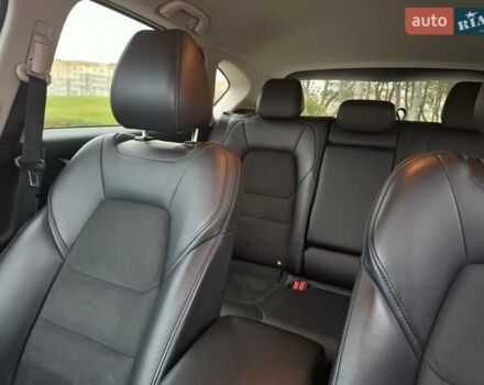 Белый Мазда СХ-5, объемом двигателя 2.5 л и пробегом 158 тыс. км за 17300 $, фото 22 на Automoto.ua