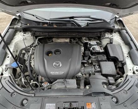 Білий Мазда СХ-5, об'ємом двигуна 2.49 л та пробігом 77 тис. км за 21000 $, фото 34 на Automoto.ua