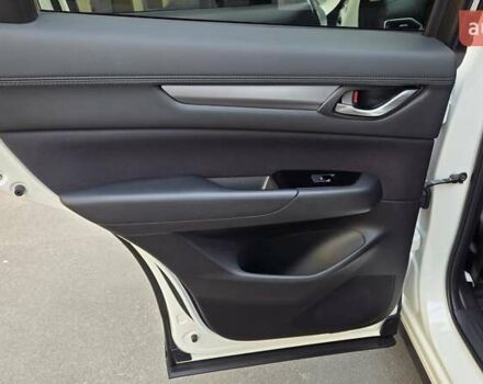 Білий Мазда СХ-5, об'ємом двигуна 2 л та пробігом 38 тис. км за 23850 $, фото 17 на Automoto.ua